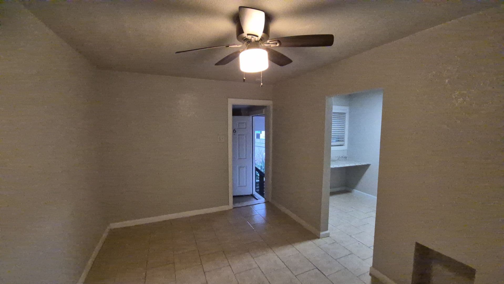 San Antonio House: 115 Caldwell Unit 6