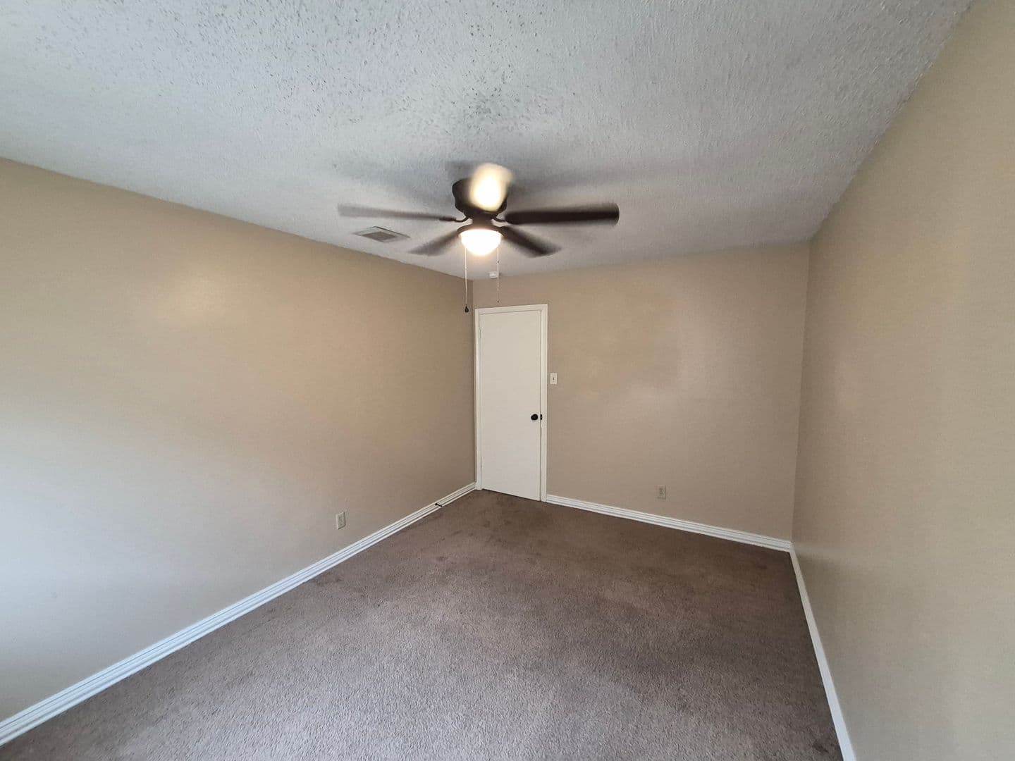 CONVERSE House: 8007 CHESTNUT BLUFF DR