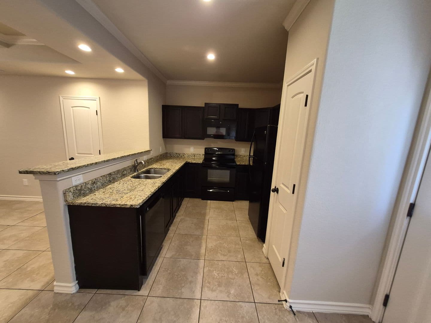 SAN ANTONIO House: 6618 ARANCIONE AVE #103