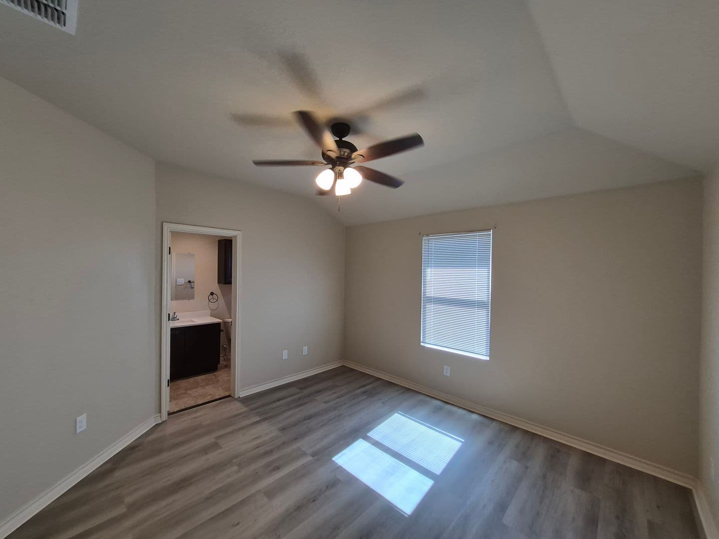 SAN ANTONIO House: 6306 LUGLIO LANE #201