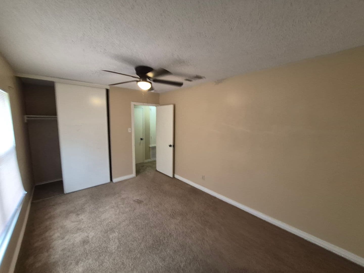 CONVERSE House: 8007 CHESTNUT BLUFF DR