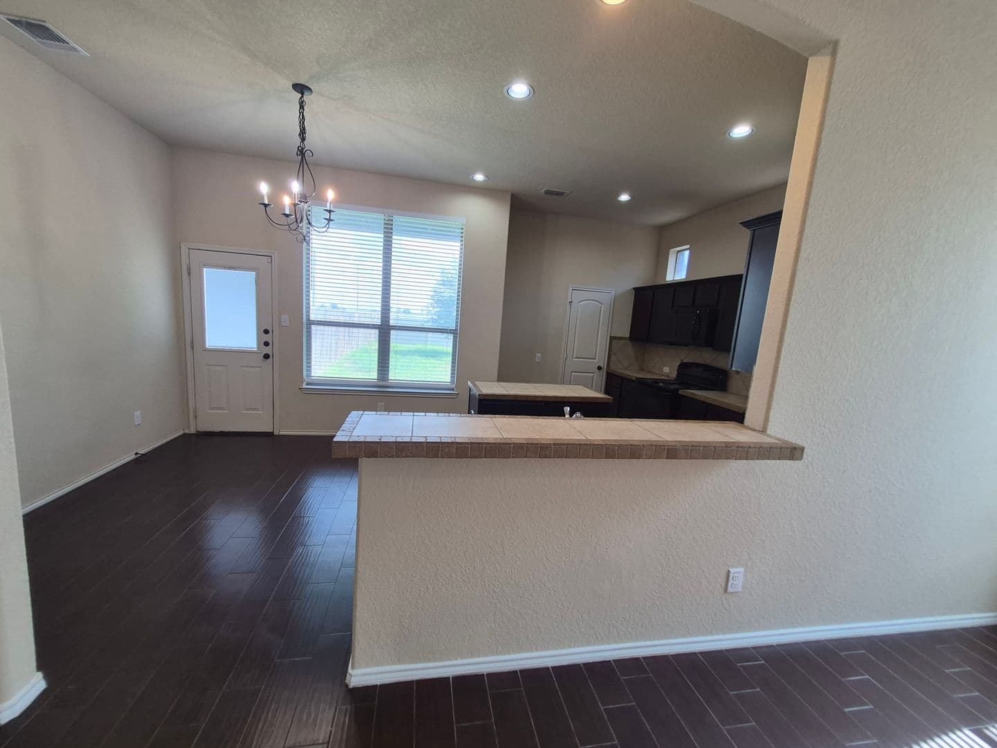 NEW BRAUNFELS House: 522 CREEKSIDE CIRCLE