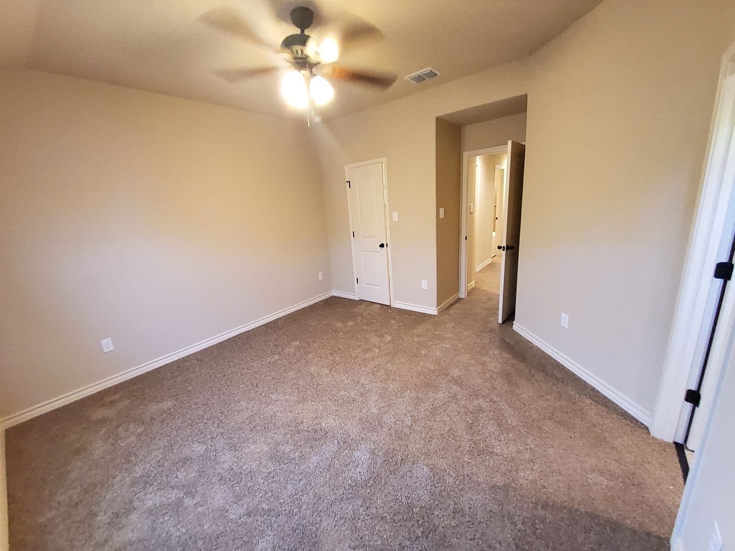 SAN ANTONIO House: 6326 LUGLIO LANE #102