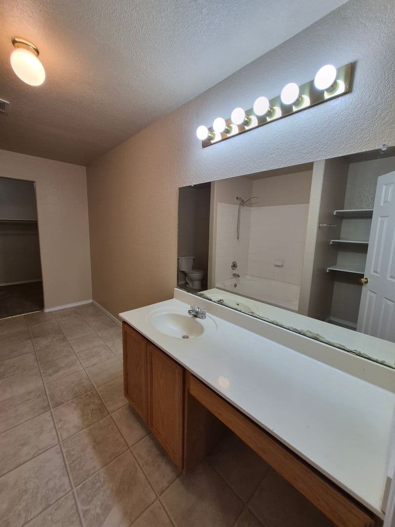 CONVERSE House: 3954 KEY WEST WAY