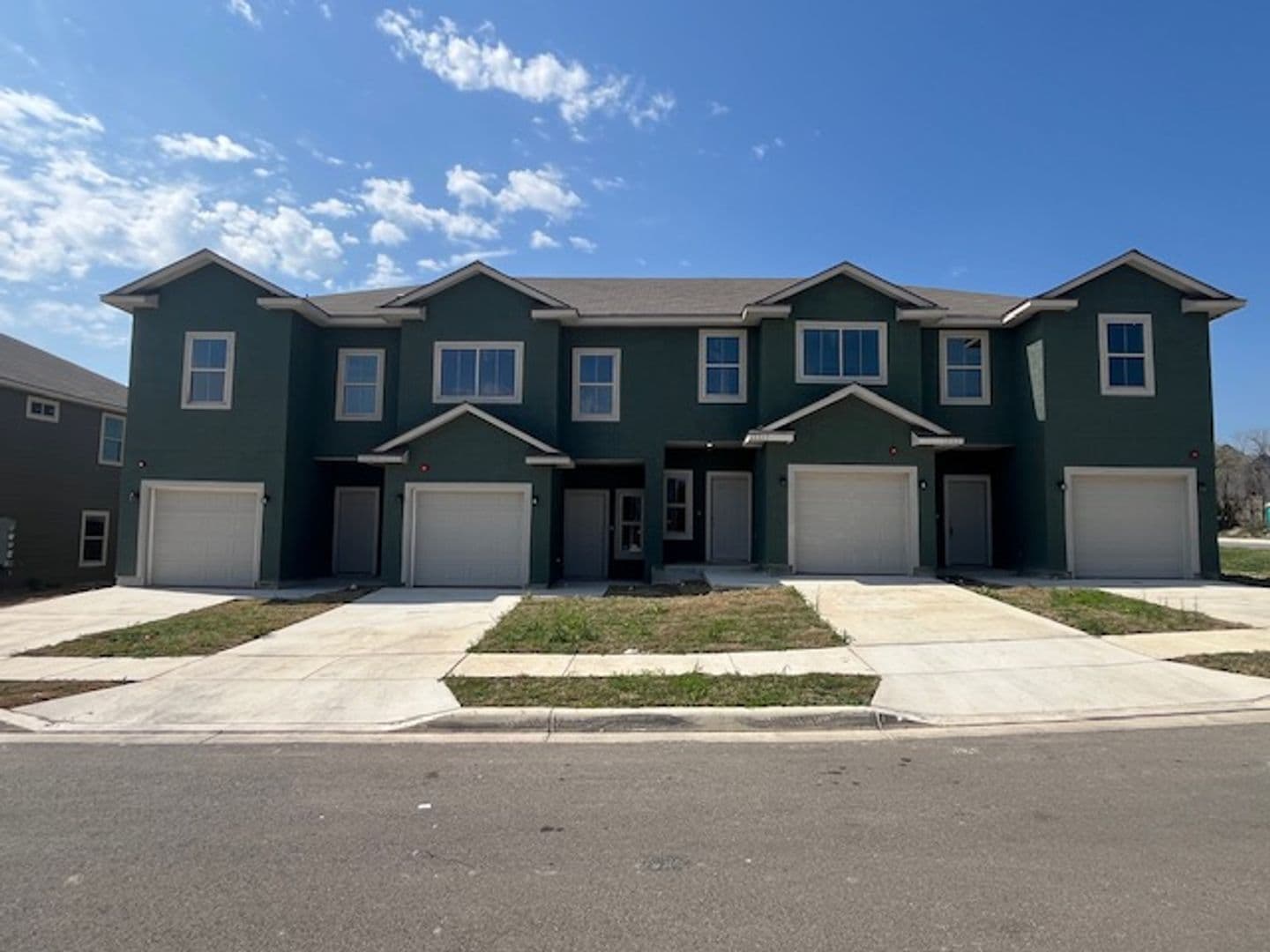 LIVE OAK House: 13321 REID MEADOWS