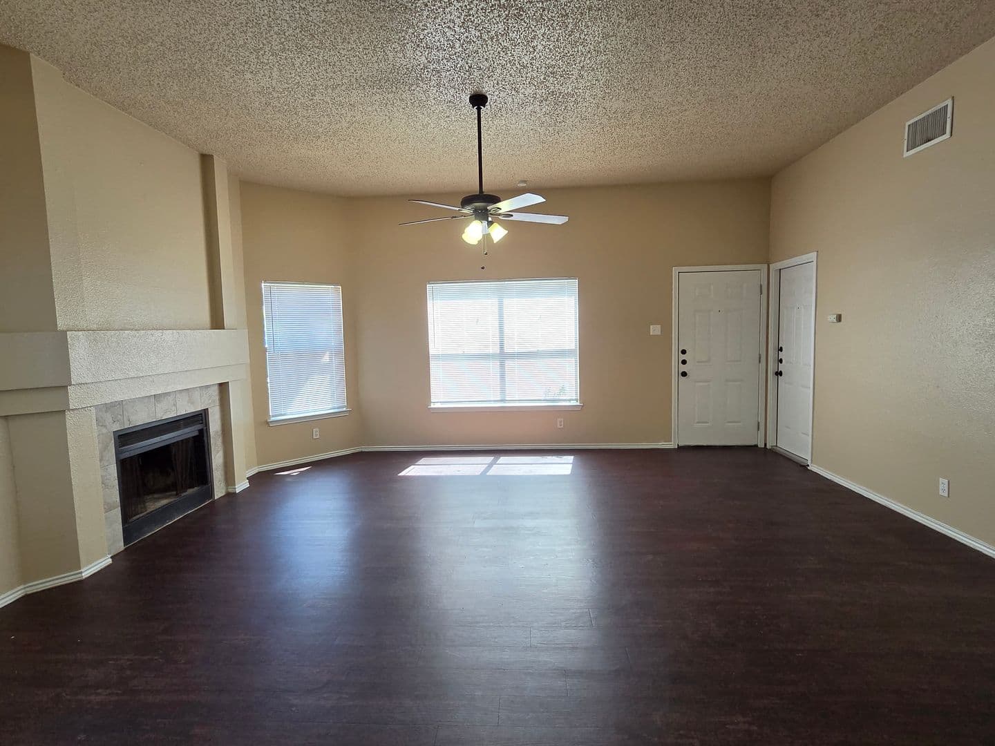 SAN ANTONIO House: 7123 FALLEN TRAIL