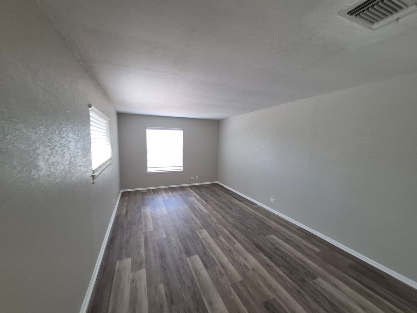 SAN ANTONIO House: 2718 DENNLER DR.