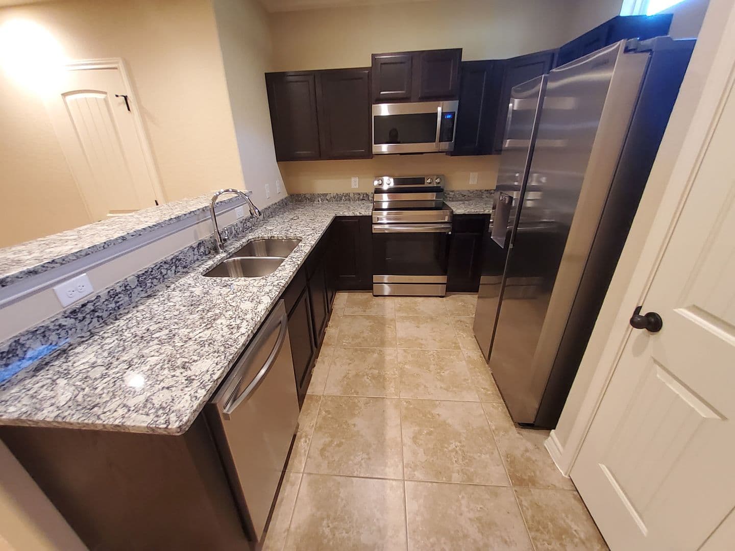 SAN ANTONIO House: 6326 LUGLIO LANE #102