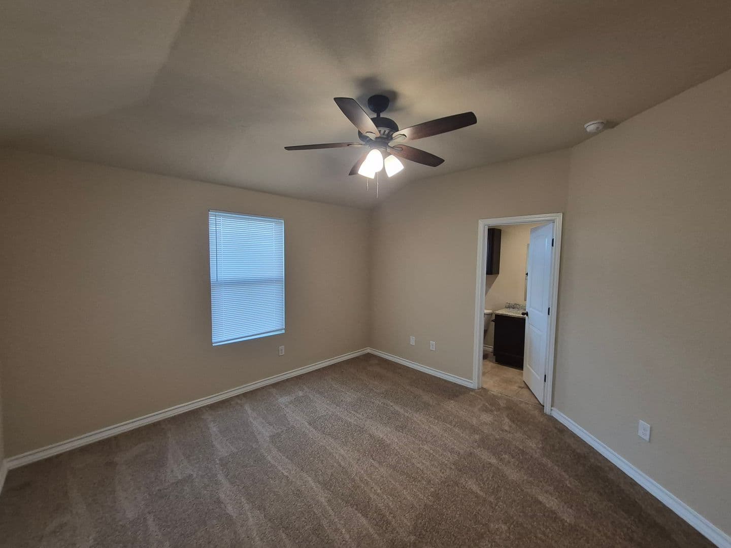 SAN ANTONIO House: 13915 ANNA'S WAY #101