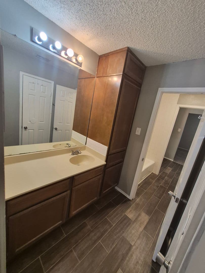 SAN ANTONIO House: 4906 ALI AVE #4