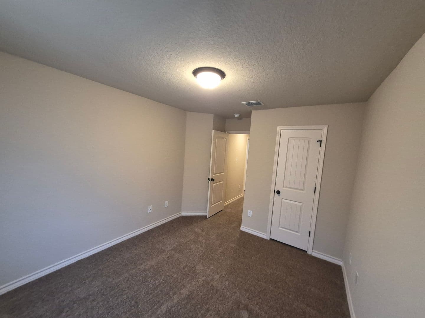 SAN ANTONIO House: 6866 LAKEVIEW DR #102