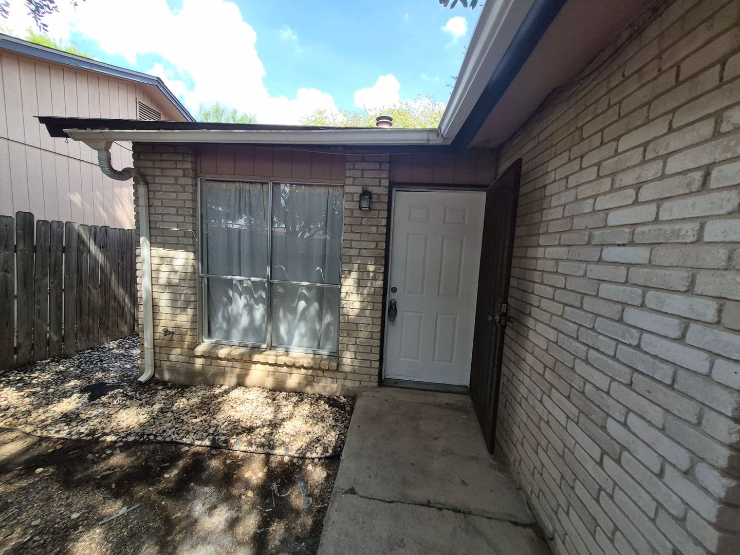 San Antonio House: 13136 Los Espanada