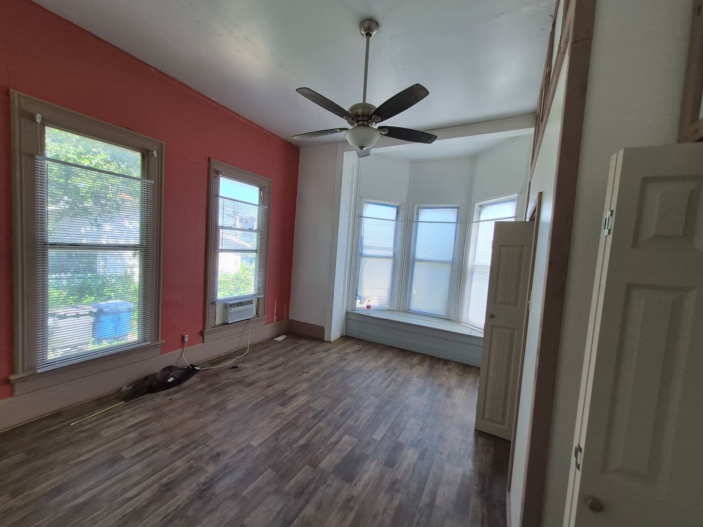 San Antonio House: 414 Sherman