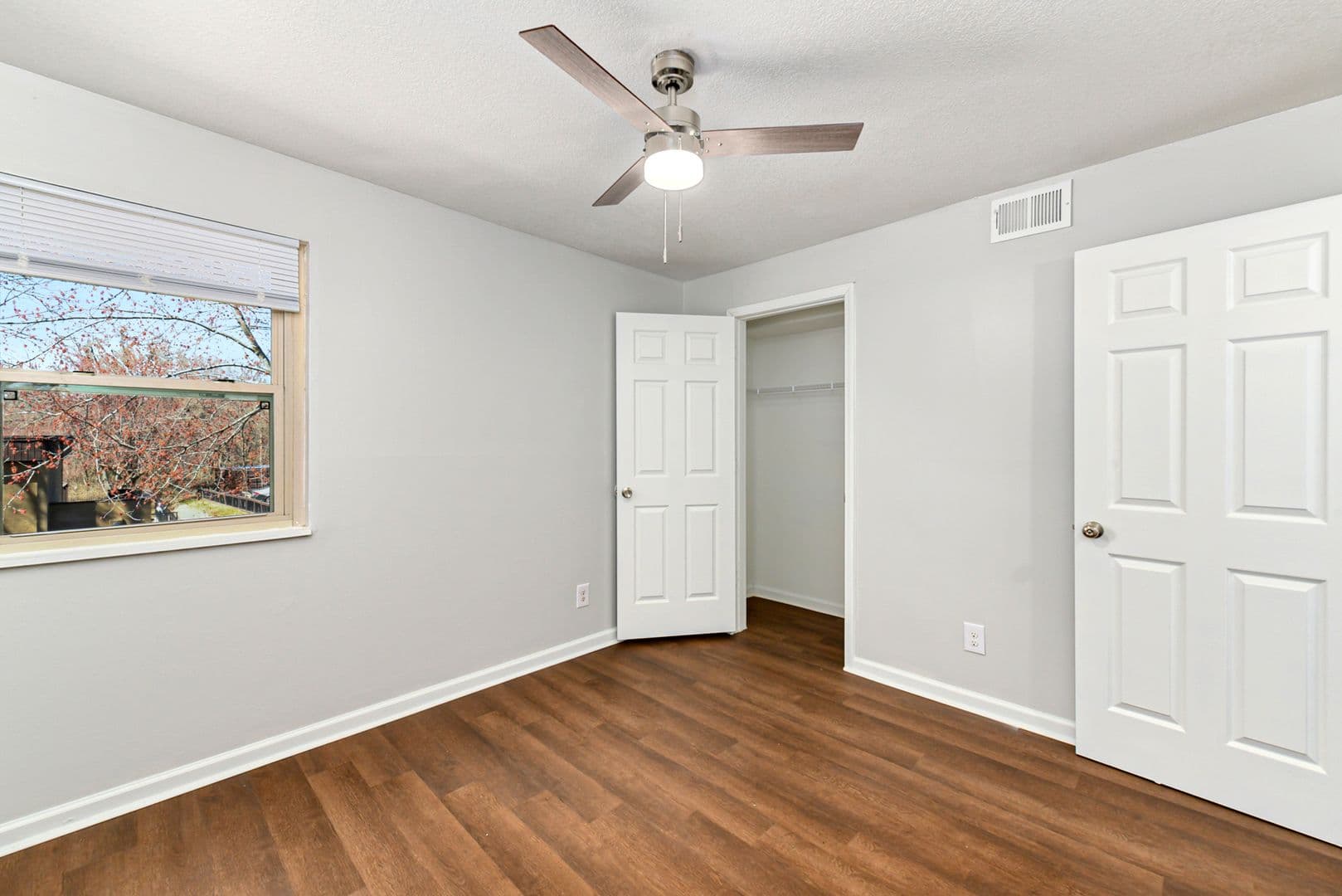 Kansas City Apartment: 7645 Garfield Ct