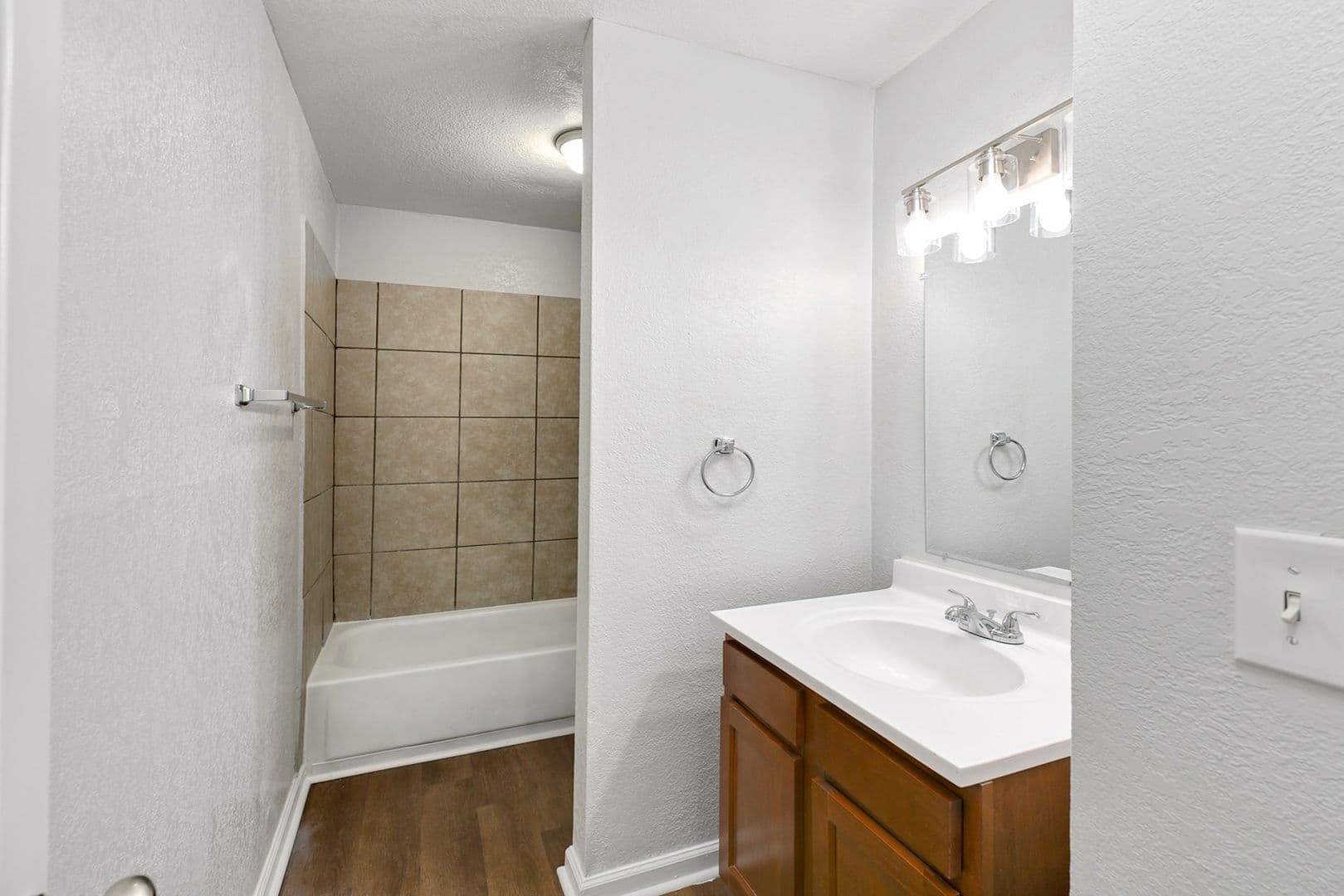 Kansas City Apartment: 7645 Garfield Ct