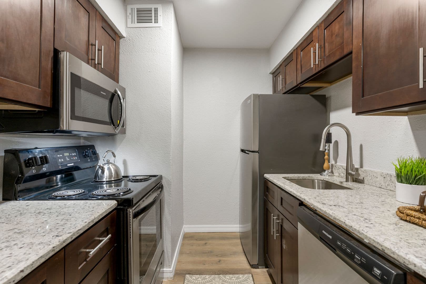 Tulsa Apartment: 4020 S 130th E Ave