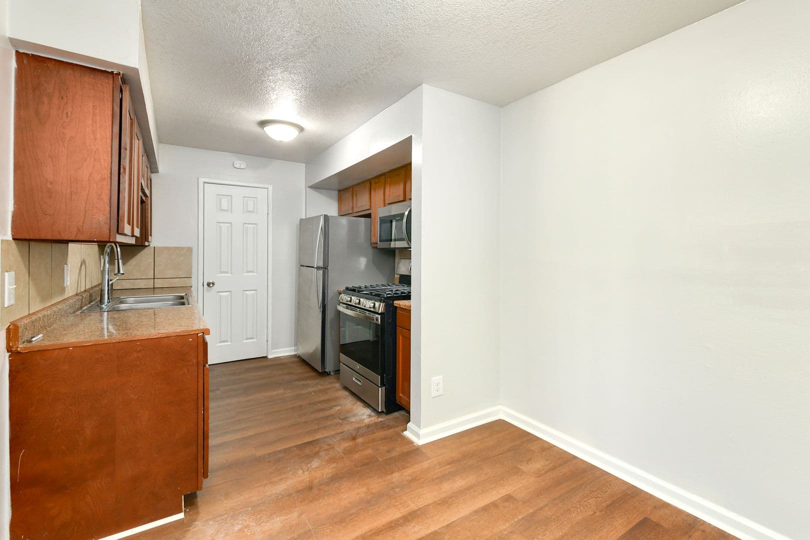 Kansas City Apartment: 7645 Garfield Ct