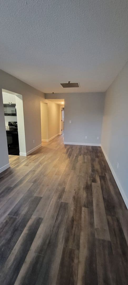 Mankato Apartment: 500 S Second St