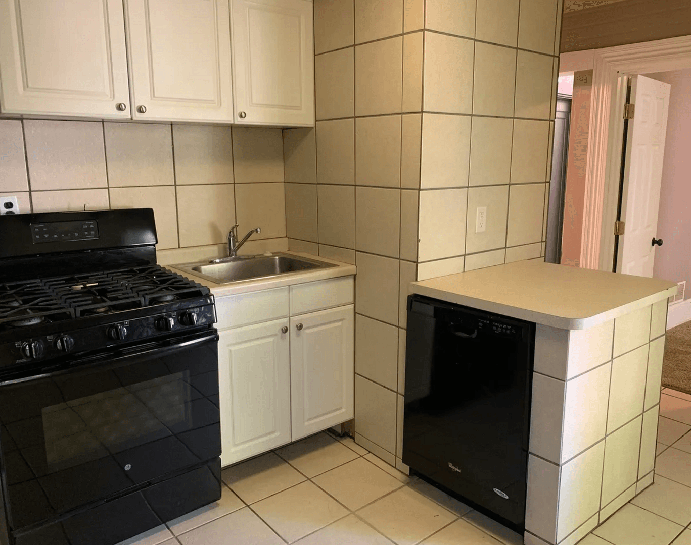 Mankato Apartment: 520 S 2nd St