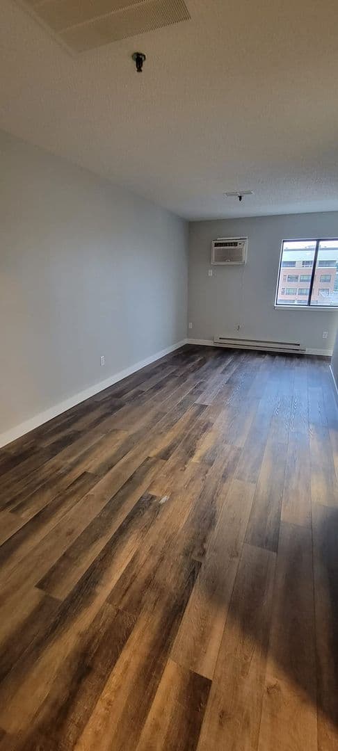 Mankato Apartment: 500 S Second St