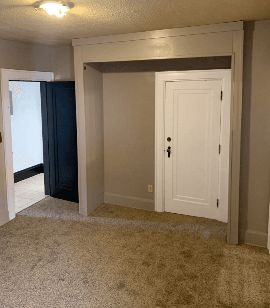 Mankato Apartment: 520 S 2nd St