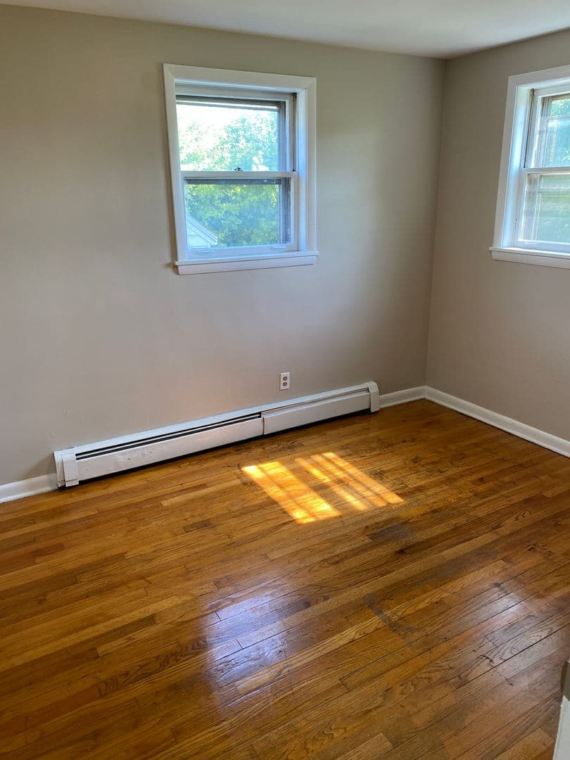 Zion Apartment: 1508 21st St