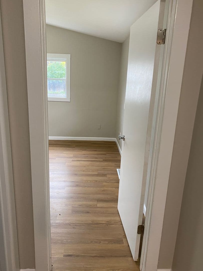 Zion Apartment: 2417 Lewis