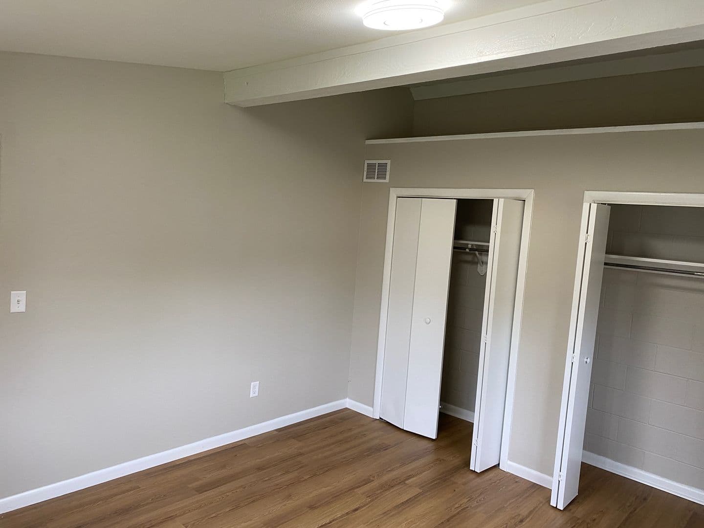 Zion Apartment: 2417 Lewis
