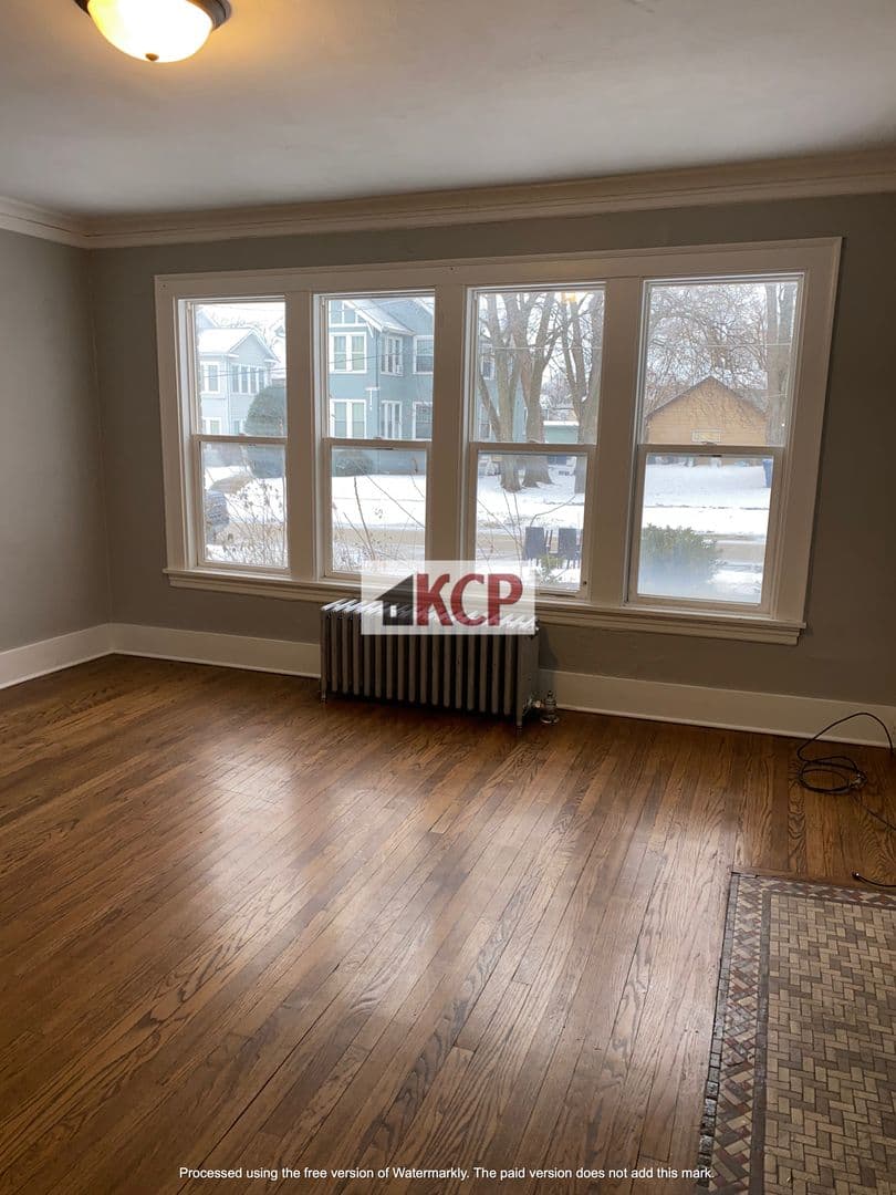 Waukegan Apartment: 442 Hickory