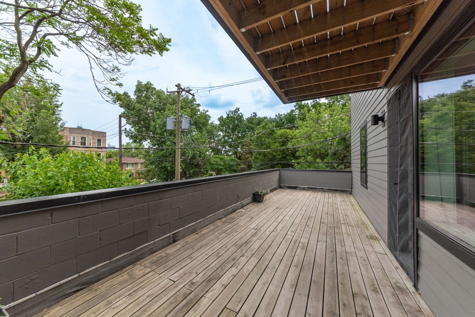 Chicago Apartment: 2109-11 S Halsted St.