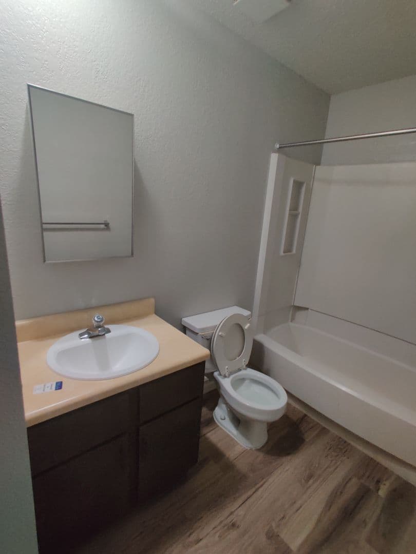 Kansas City Apartment: 1711 N 73rd Terr