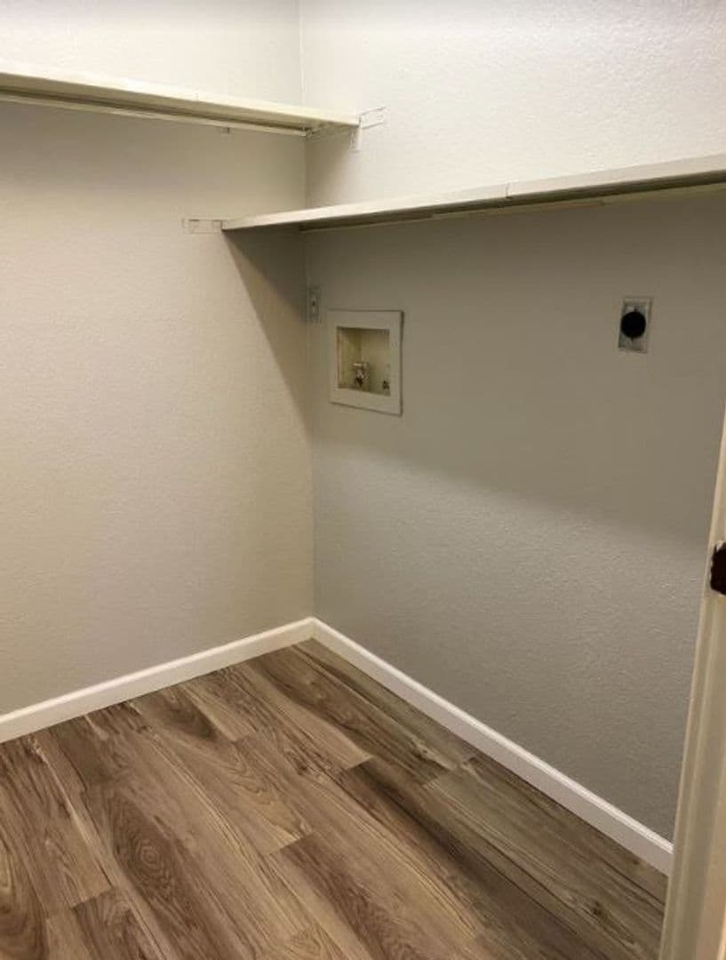 Kansas City Apartment: 1711 N 73rd Terr