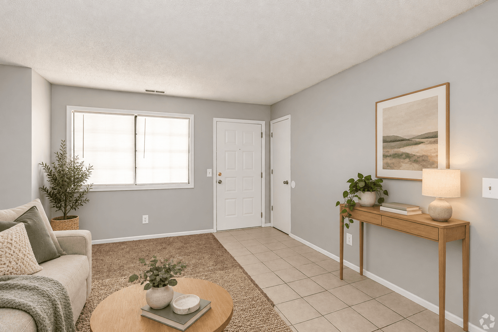 Lawrence Apartment: 2310 W 26th St