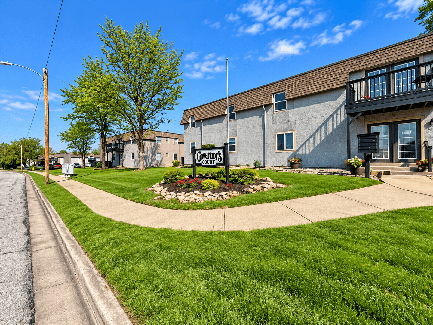 Olathe Apartment: 1110 W Virginia Lane Apt-19