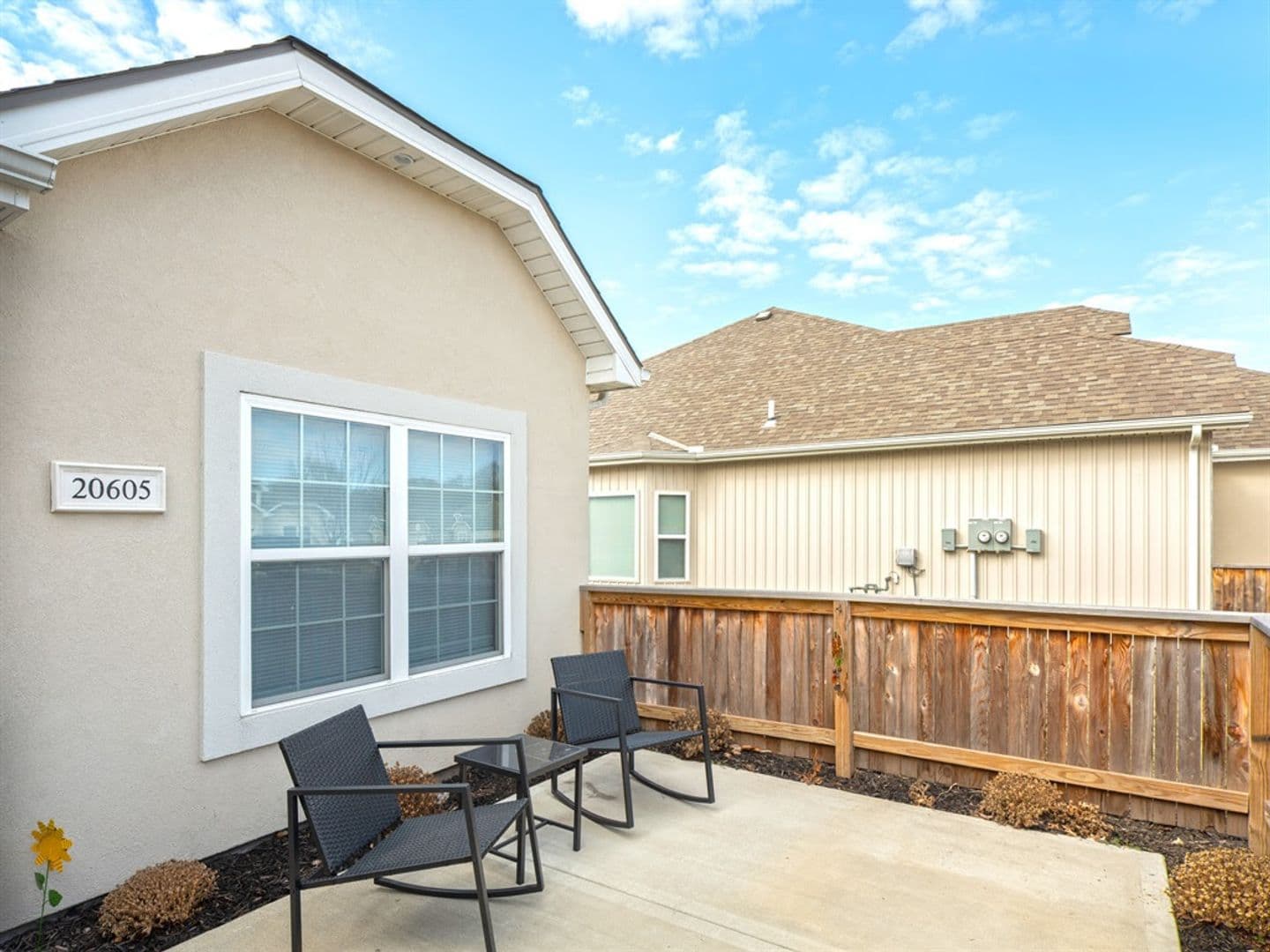 Independence Apartment: 1043 Arrowhead Ridge