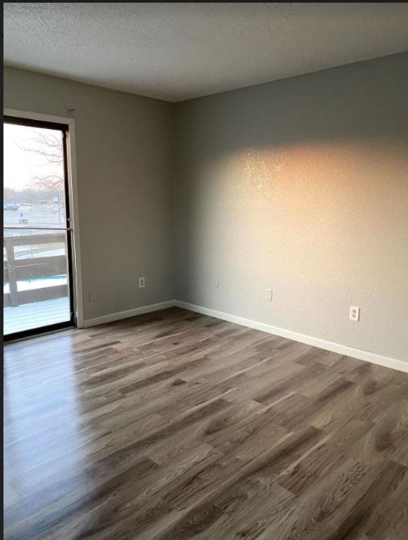 Kansas City Apartment: 1711 N 73rd Terr