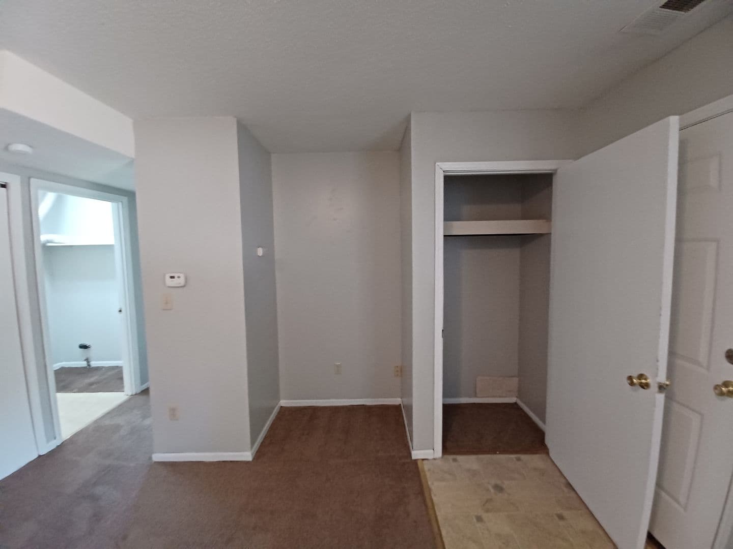 Independence Apartment: 1043 Arrowhead Ridge