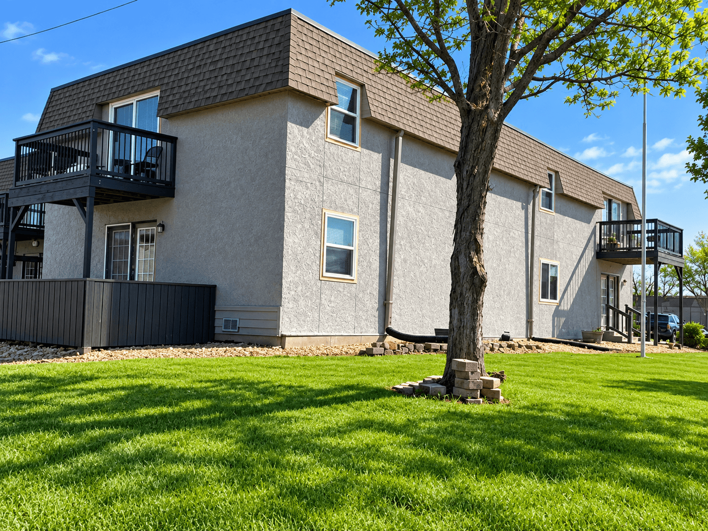 Olathe Apartment: 1110 W Virginia Lane Apt-19