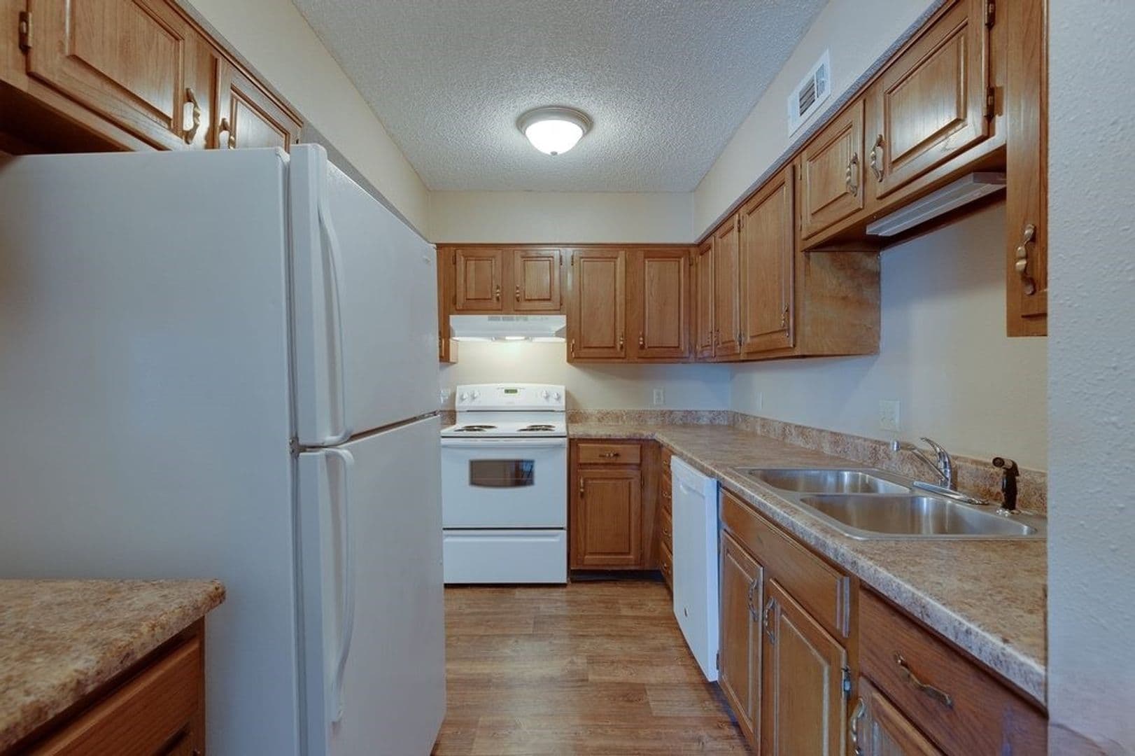 Wichita Apartment: 8909 E Harry St,