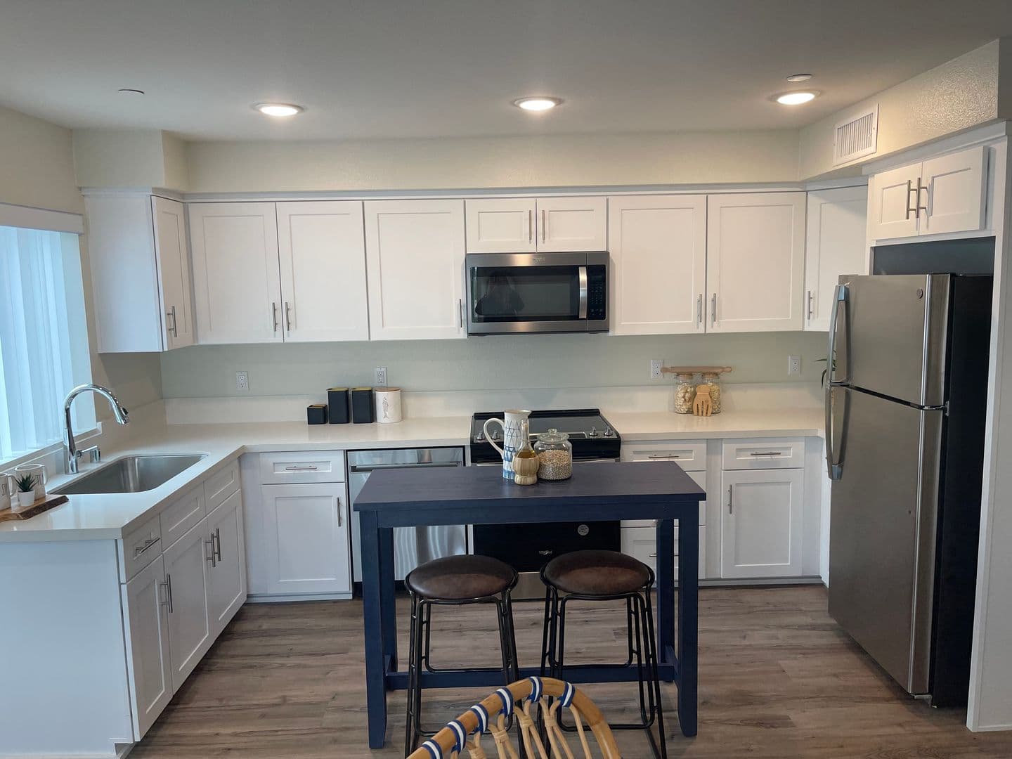San Diego Apartment: 4455 Lamont St
