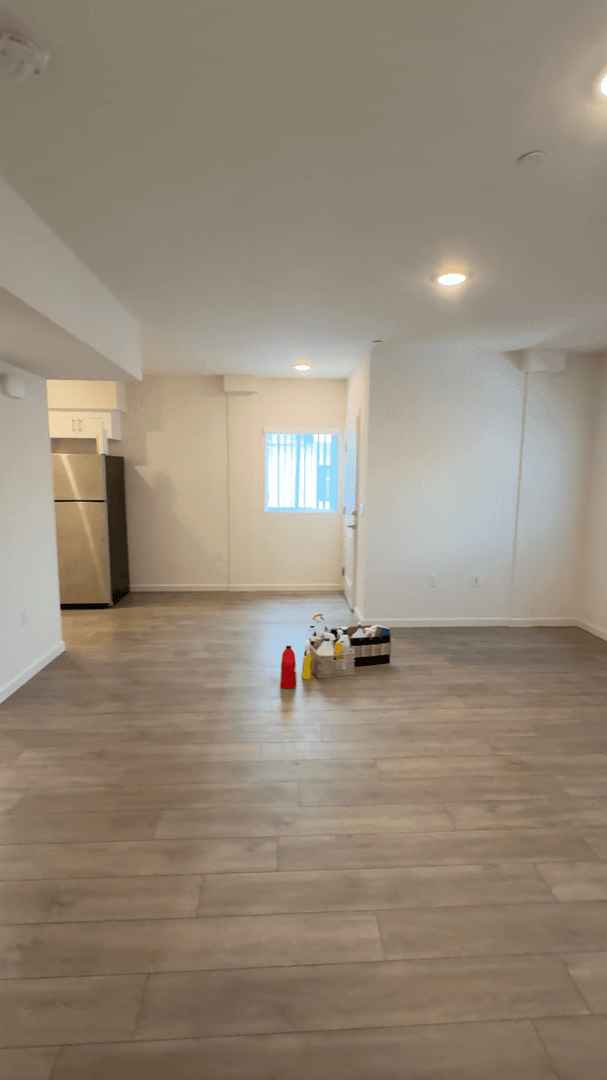 San Diego Apartment: 891 Turquoise St