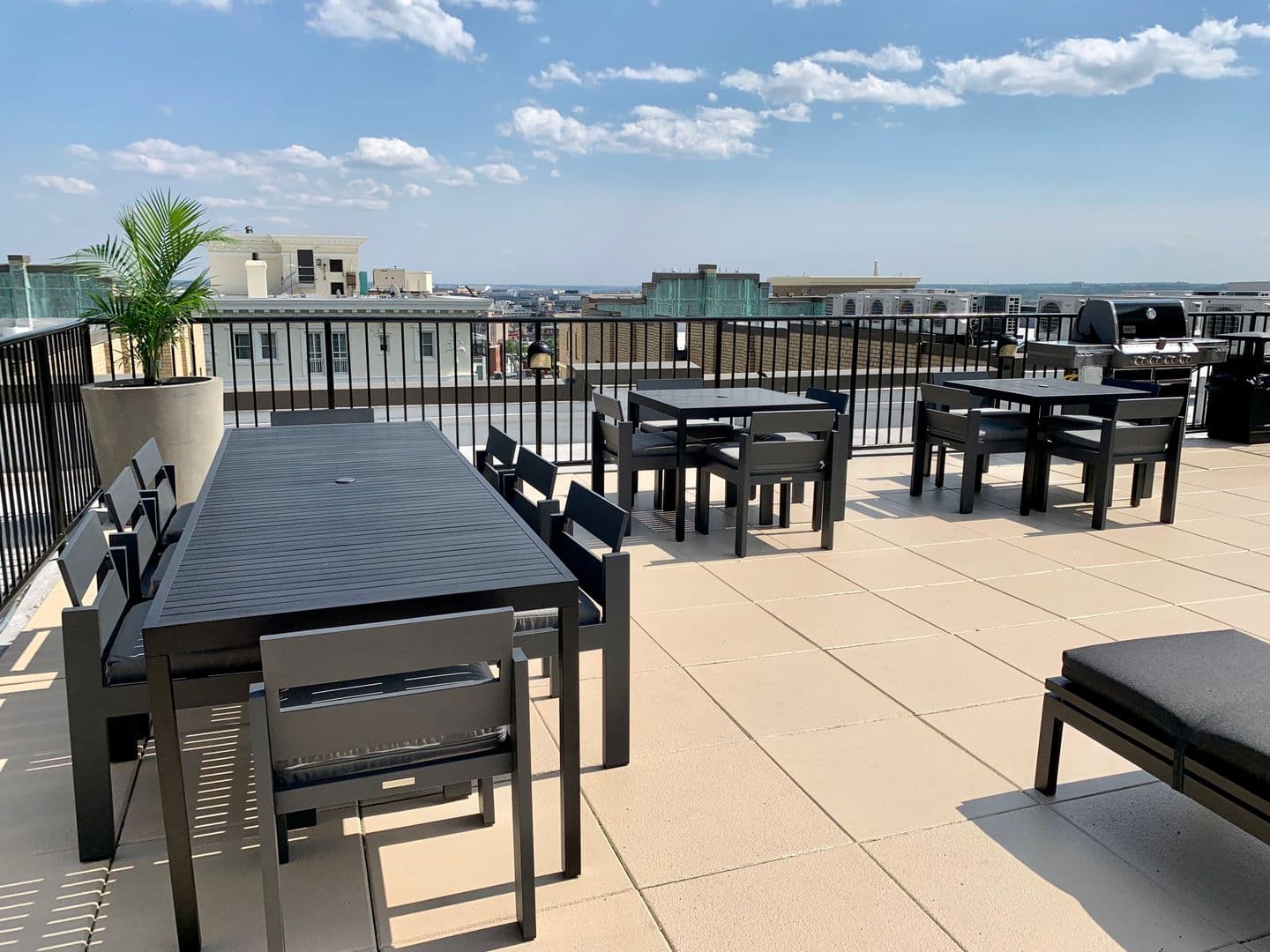 Washington Apartment: 2000 Connecticut Avenue, NW