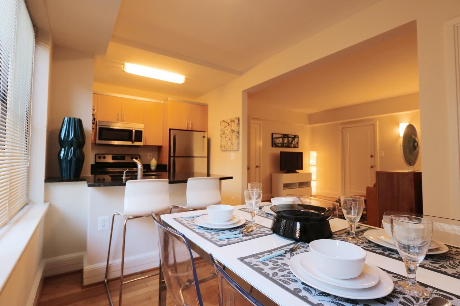Washington Apartment: 2000 Connecticut Avenue, NW