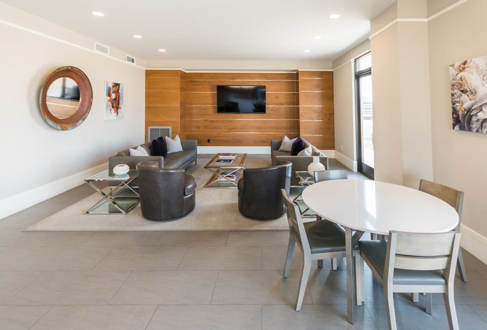 WASHINGTON Apartment: 1650 O STREET, NW