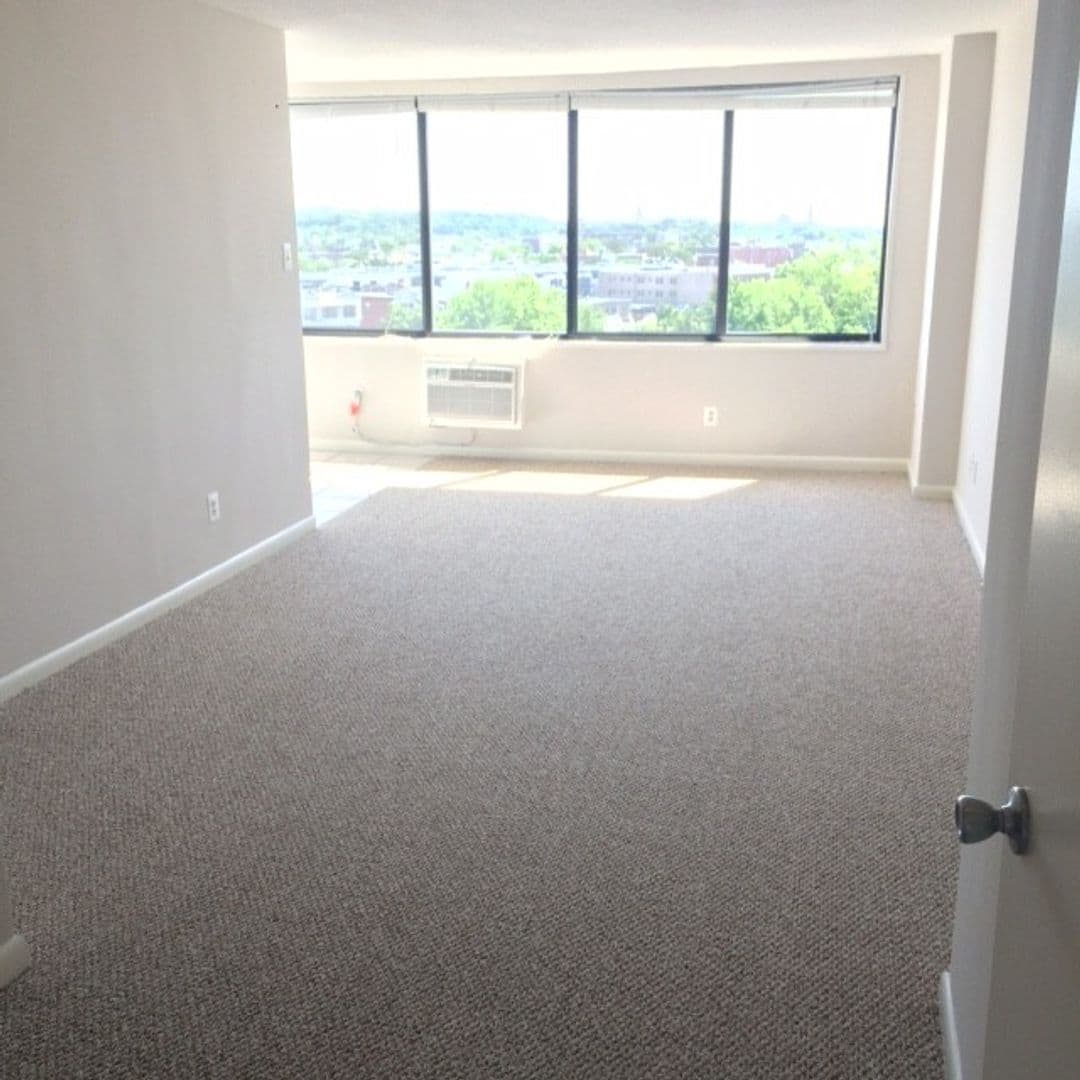 Washington Apartment: 3300 16th Street, NW