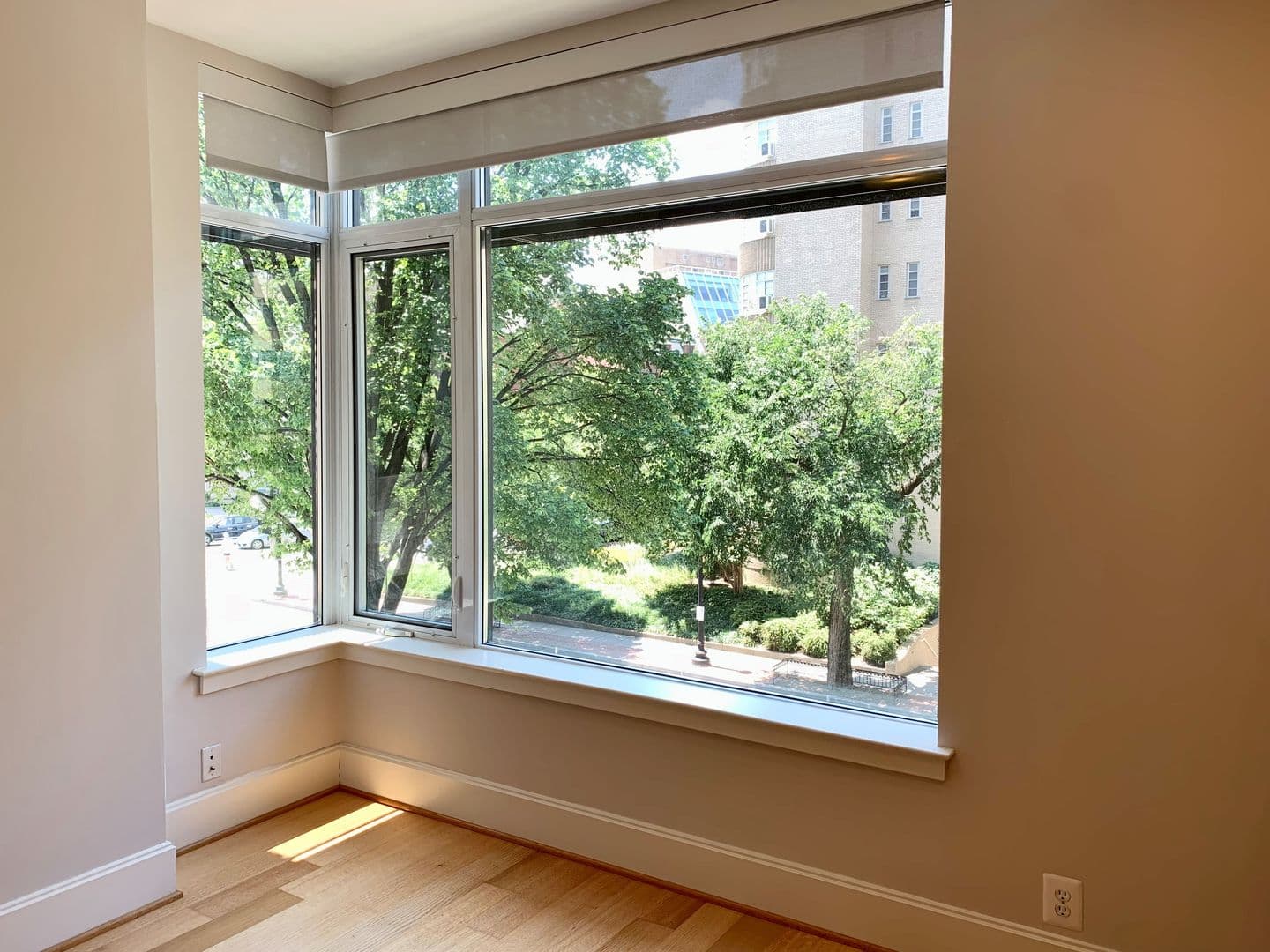 Washington Apartment: 1355 17th Street, NW