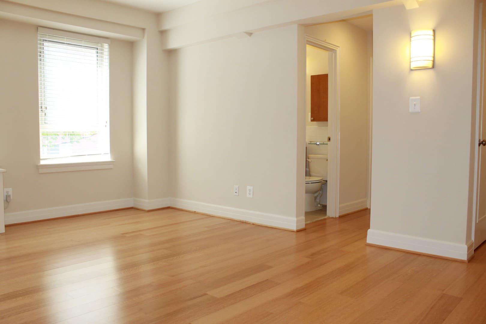 Washington Apartment: 2745 29th Street, NW