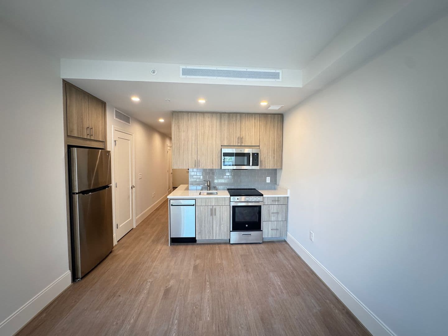 Washington Apartment: 3220 Prospect Street, NW