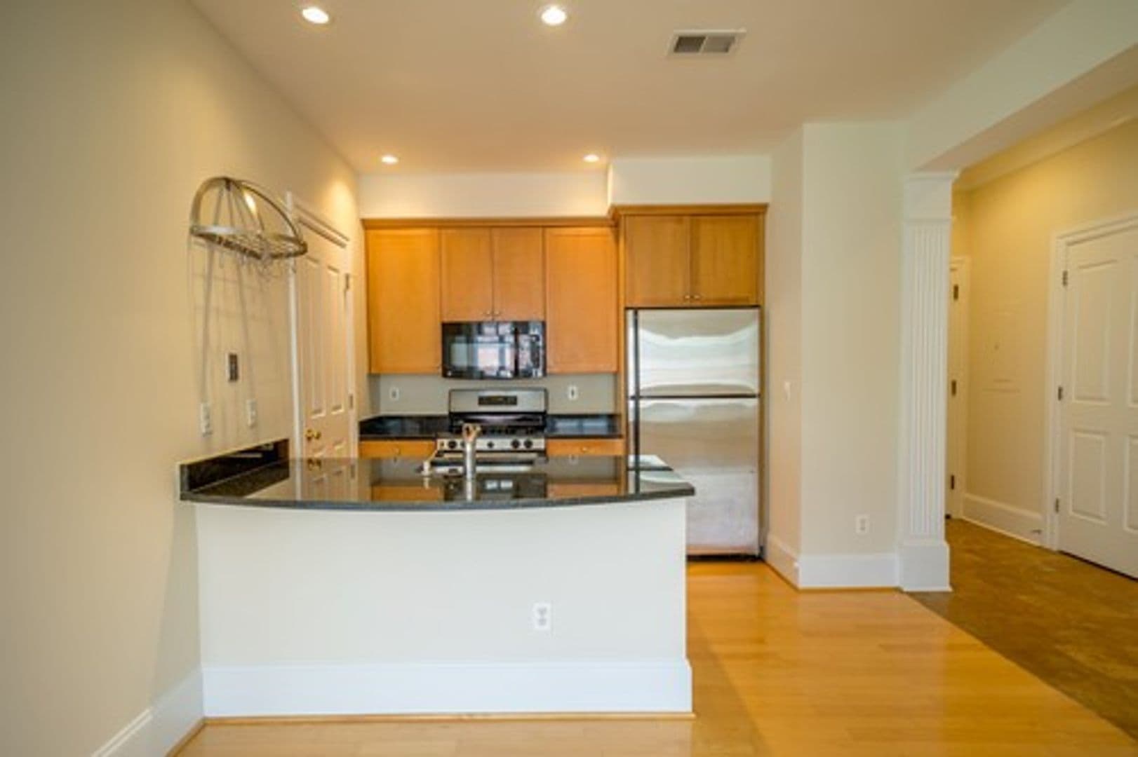 Washington Apartment: 1640 16th Street, NW