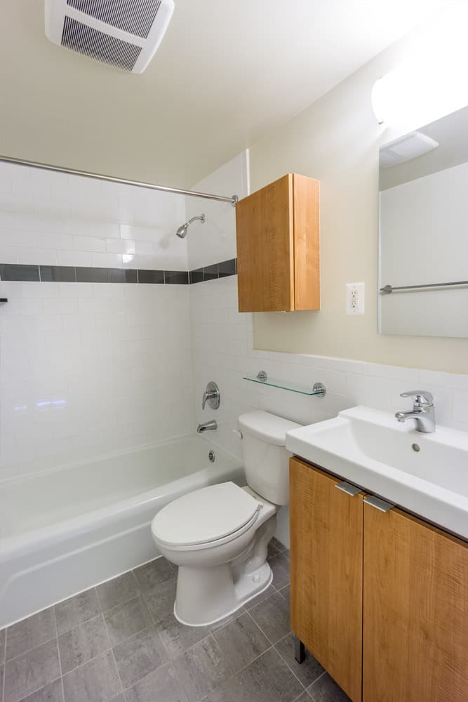 Washington Apartment: 1255 New Hampshire Avenue